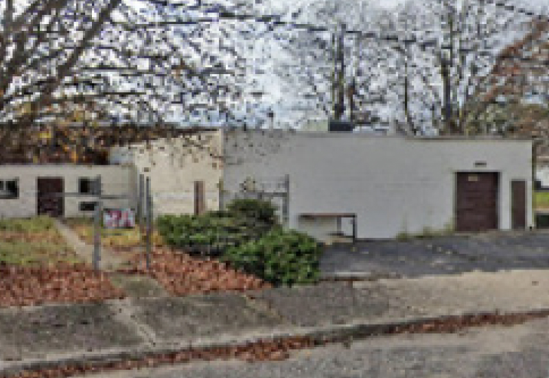 Hackett of Metro Realty Services  sells 3,000 s/f for $875,000